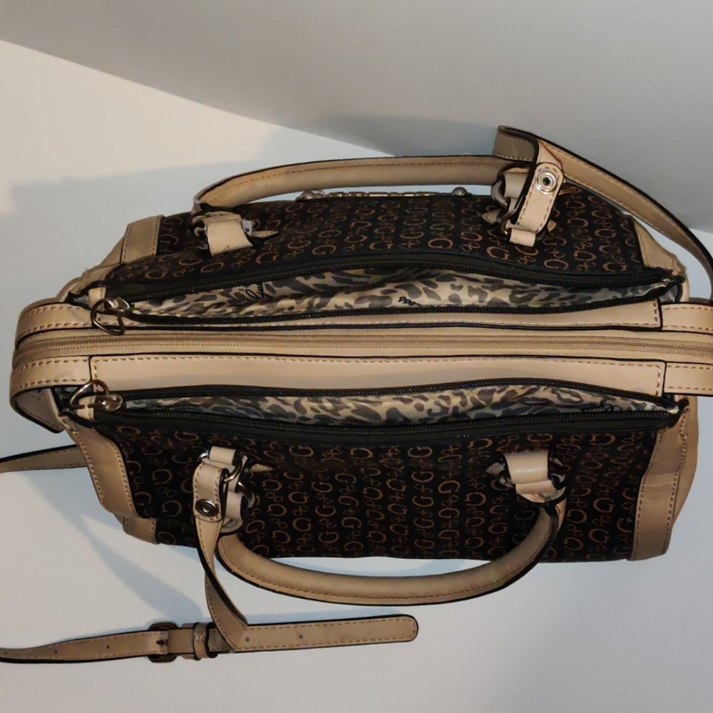 Guess bag - Picture 3 of 3